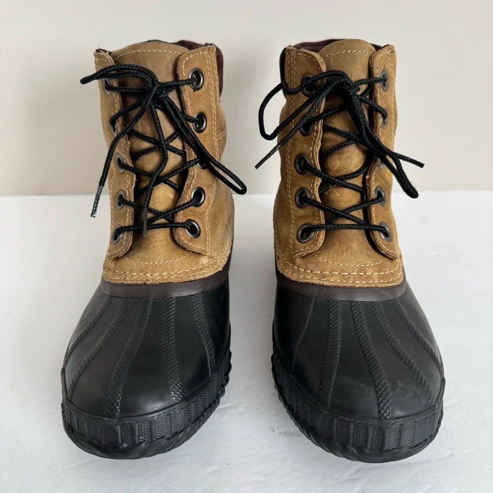 Sorel Cheyenne II Winter Duck Boot Youth size 4 Tan Black Waterproof Snow Rain